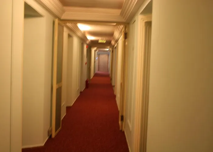 Flamingo Szálloda 3*