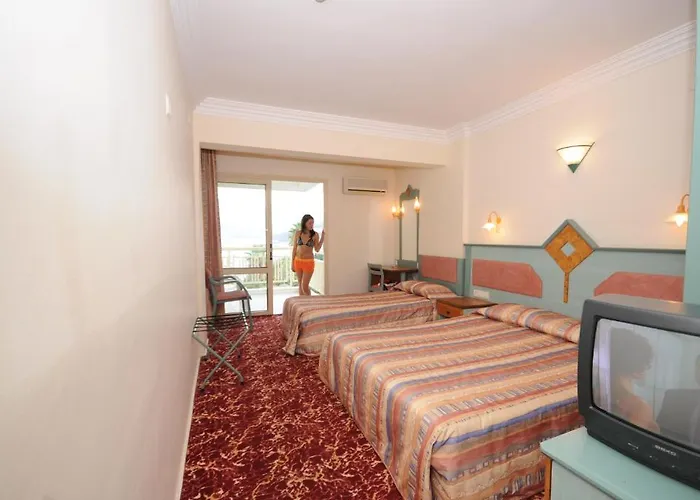 Flamingo 3* 말마리스