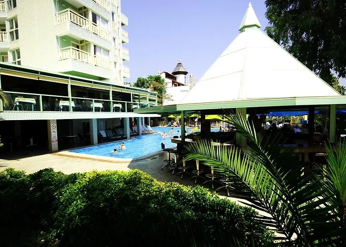 Flamingo 3*
