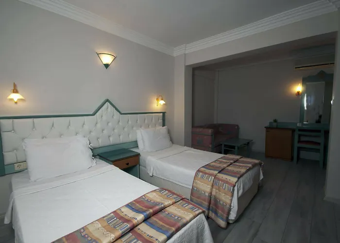 Flamingo Hotel 3*