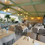 Flamingo Отель 3*